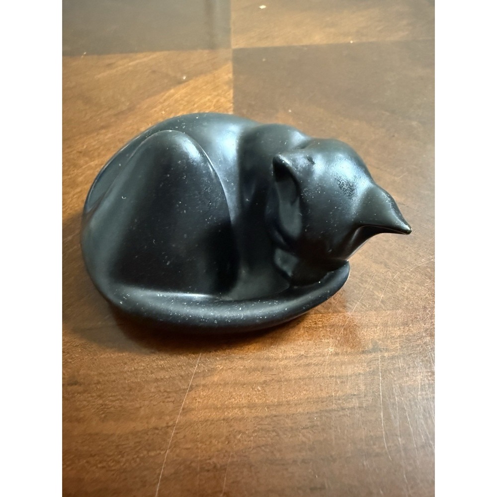 Vtg Capella of Dartington Sleeping‎ Cat Black Resin Figurine Paperweight